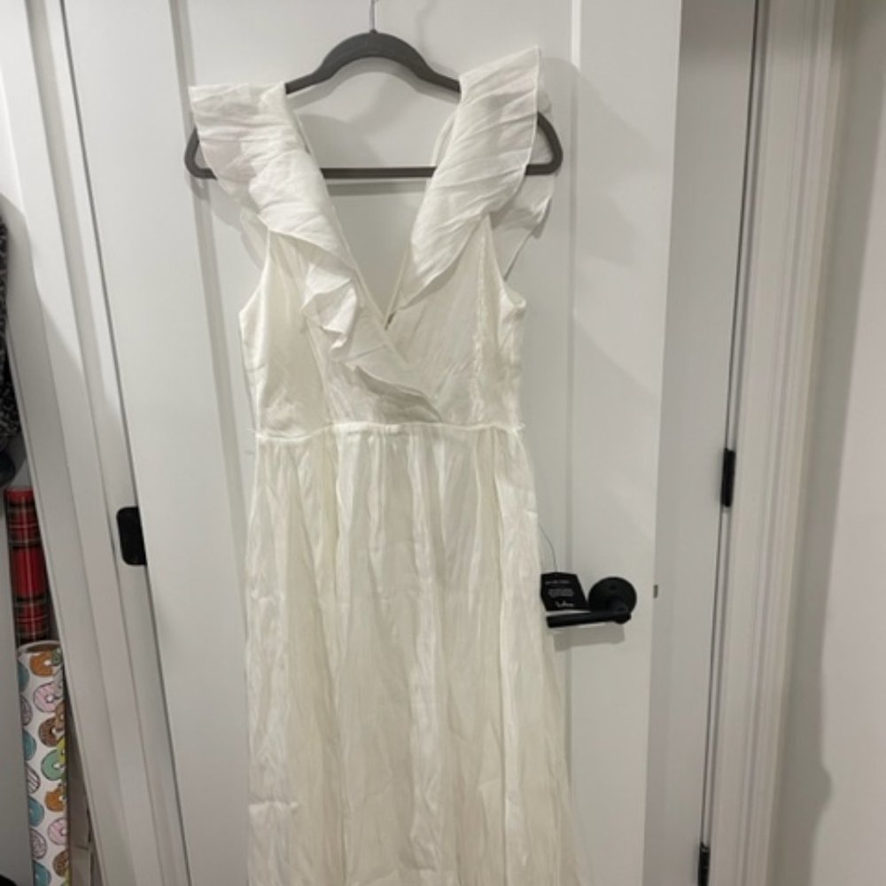 NWT White Ruffled Backless Midi Dress - size Large